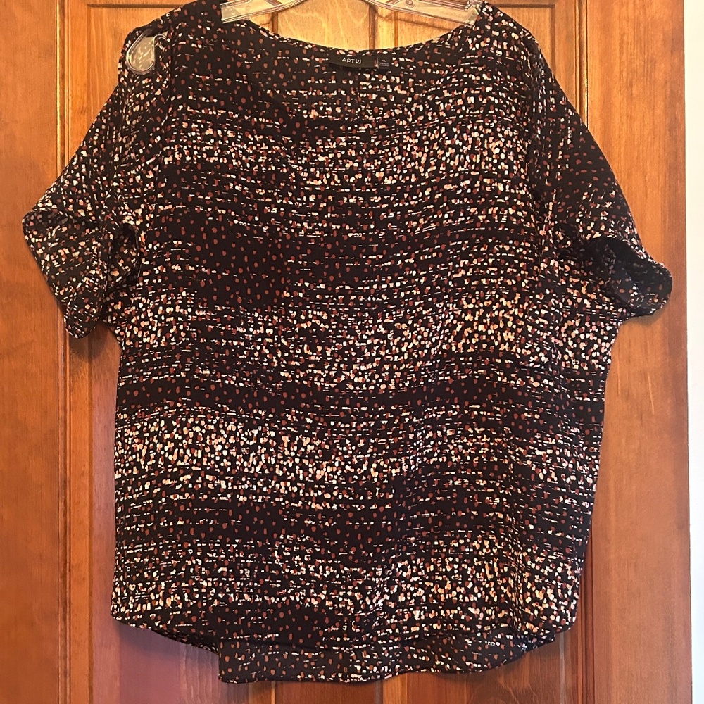 Women’s Apt 9 women’s blouse